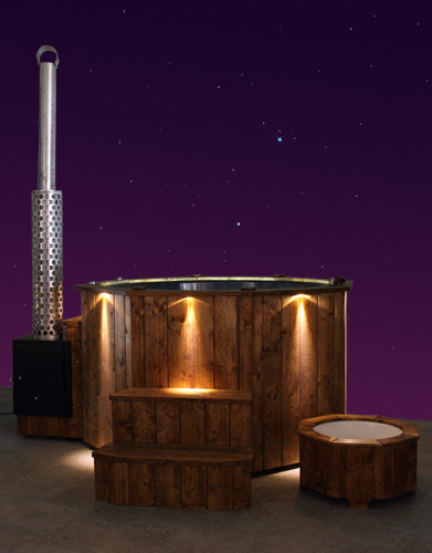 Väljast valgustatud kümblustünn